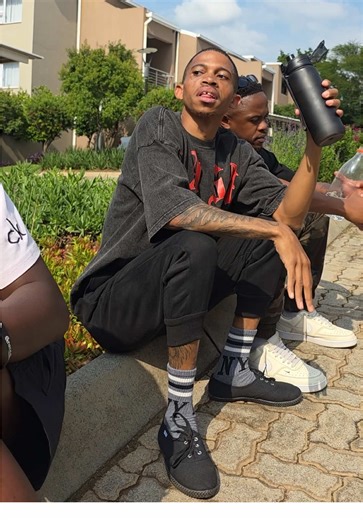 That should’ve been a free kiss 🤣🥜 #williamlast_krm #motsetserepa @OkayCedric @Tshupi Ramelz 🧜🏾‍♀️ @Neighborhvvd king