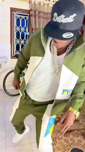 Happy birthday to you mafia boss @Alien Musk #trending #alienskinmesong @♥︎♡FªNgøNə ★QuəəN★ Wªrriør♡♥︎