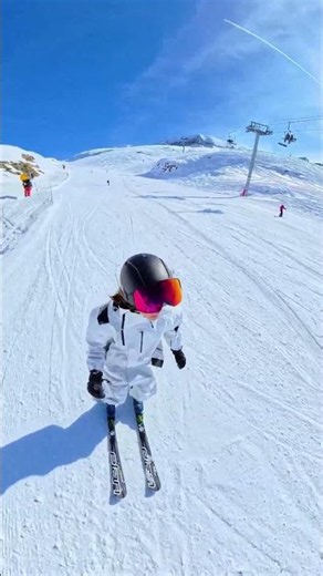 Hitting the slopes at Tomorrowland Winter 🎿❄️