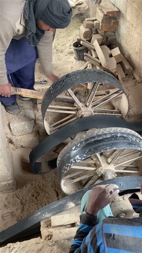 Alignment bandsaw shaft pulleys #foryou #wood #wheelsaw #alightmotion #sawblade #woodworking #diy