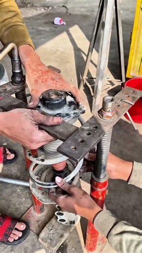 Satisfying Strut Repair Process 🚗💨 #mechanical #carrepair #suspensionrepair