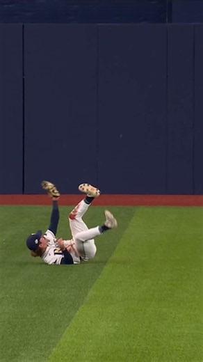 Jonny DeLuca makes a beautiful snag!