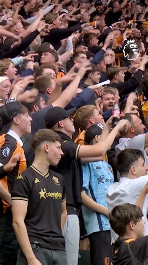 Hull Fans Send A Message To Man Utd 🐯