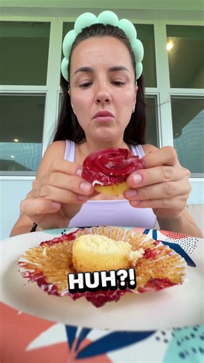 How to share a Cupcake 🧁 🤯 😱