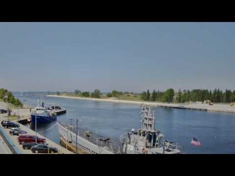 Historic World War II submarine to sail across Lake Michigan