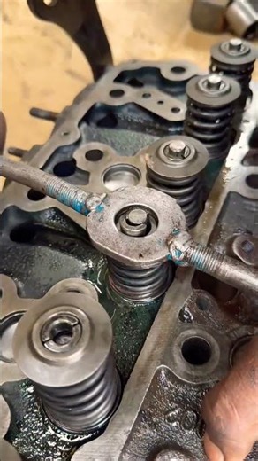 Valve spring lock fitting hand made - engine repair #reels #automobile #fyp #fypシ