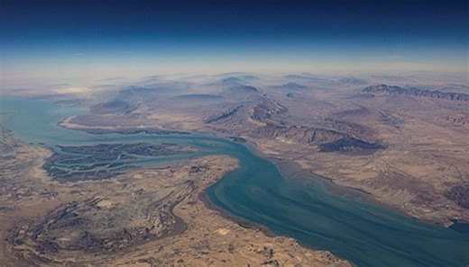 Stranded Crews in Hormuz Fish for Squid and Hairtail as 20,000 Sailors Battle Survival for a Month
