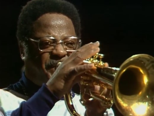 Clark Terry & Big 'BAD' Band - On The Trail (Live 1973)! . . . . . #trumpetlovers #trumpet #trompeta #trompete #trumpets #trompetas #trompetes #bigband #jazzmusician #orchestra #jazzmusic #jazz #jazzlife #clarkterry #great | Trumpet Lovers