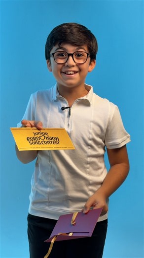 Beppe says that even the smallest things can become something magical ✨ Just like his Golden Ticket!