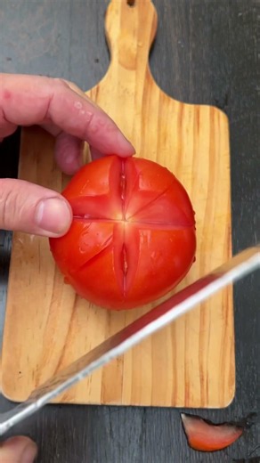 Tomato #vegetables #fruit #fruitcutting #cuttingskills #supersalad #fruitcarving