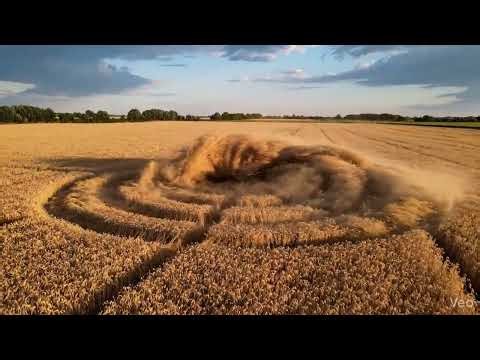 Nature’s Crop Circle formation caught on camera