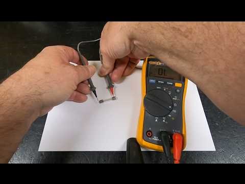 Voltmeter Basics: Fuse Testing