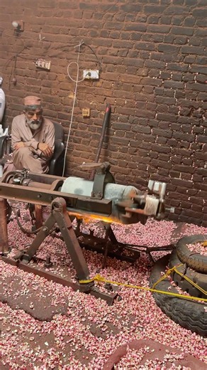 Pakistani Popcorn Making Process | This Is Local Street Food Corn Pulay #pakistanifood #food