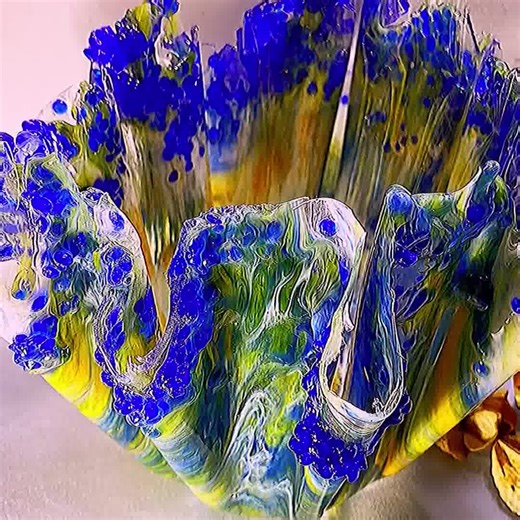 The EASIEST Way To Make A Resin Bowl *Beginner Friendly* #resinart #resinartist #resin #ResinBowl #bowlmaking | Steve McDonald Arts & Crafts