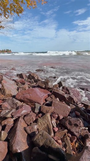 Lake Superior waves 🌊 #waves #lakesuperior