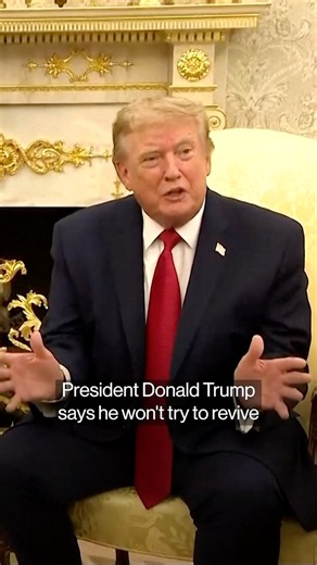Trump Takes Hard Line on Iran as Hormuz Standoff Drags On