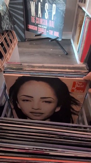 Arrivals: Ozzy, Pearl Jam, Eagles, Blink-182, Depeche Mode, Audioslave, Dolly Parton, Daft Punk