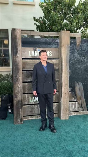 Nathan Fillion arrives at the ‘LANTERNS’ premiere in Los Angeles. https://t.co/GZbhn37Zft