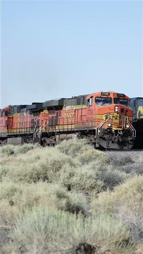 BNSF HEAVY HAUL LOCOMOTIVE POWER IN ACTION #trainvideos #railroad