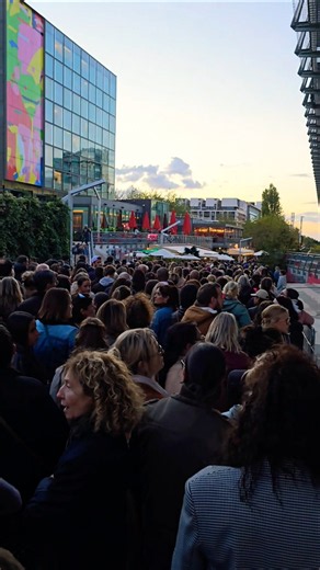 Céline Dion, people from the four corners of the earth came to see her last concert in Paris!
