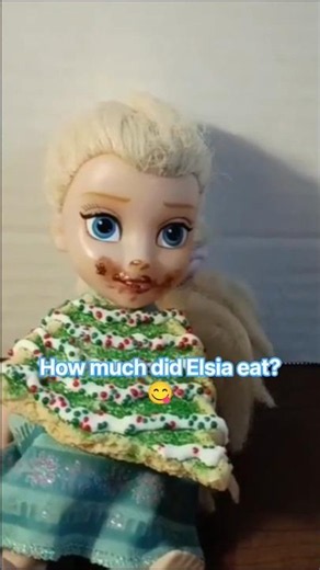 😋 Elsia Eating Too Much! Elsa and Anna Toddlers #frozen #elsaandanna