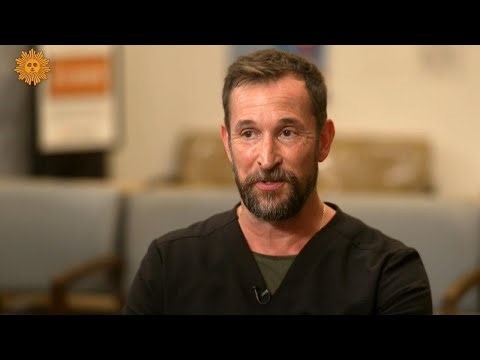 Noah Wyle talks authenticity of medical drama "The Pitt" and how cast prepared