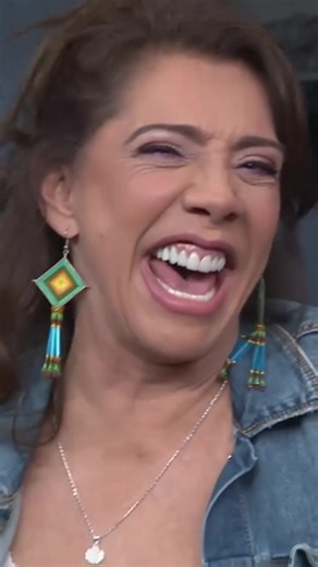 Cynthia Klitbo: La Mamá Alivianada de Unicable