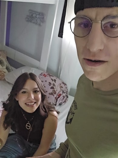 voilà voilà avant une vidéo cela nous prenait environ 2h entre le texte et les prises pour le tournage 🤷‍♂️bref peut-être un jour @𝐾 𝐼 𝑀 😉