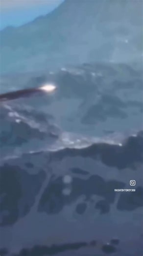 Leaked footage of UFO 🛸 over Sakhalin, Russia 🇷🇺 captured from a Russian Mi-8 military helicopter on May 17, 2021. This video was put through multiple detection tools and non of them flagged it as artificial or CGI. The motion, lighting, and camera shaking are all consistent with real aerial footage. Credit: @beyondtheradar | Who's Who In The Cosmic Zoo?