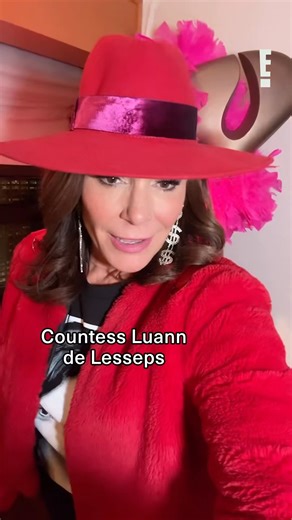 E!'s brand new series, The Golden Life (WT), will reunite reality TV legends Countess Luann de Lesseps, Jill Zarin, Ramona Singer, Kelly Bensimon and Sonja Morgan as they trade New York City for glamorous Palm Beach. | E! Entertainment