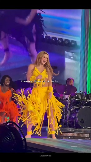 || Wake Wake || Shakira || #shakira #wakawaka #song #music #shorts