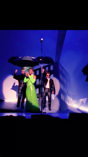 PET SHOP BOYS - SO HARD / LIVE 1991