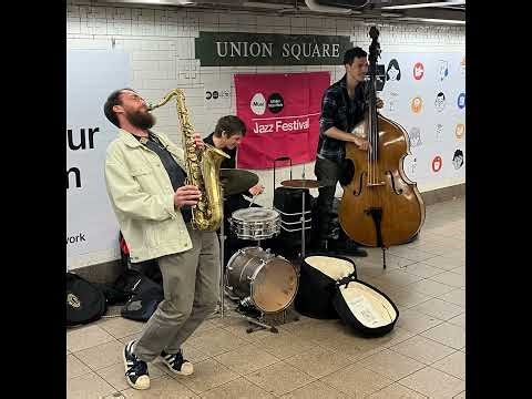 Subway Series: West Fourth Trio Plays Live in Studio 5