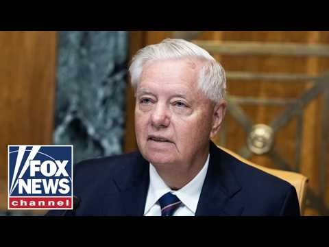 Senate SCRAMBLES after Graham's death leaves major leadership vacancy