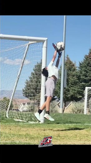 Explosive Power for High Saves #soccer #football #talent #training #goalkeeper
