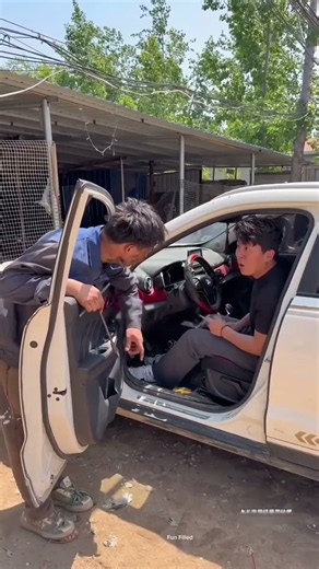 This Machanic Turned a Car Into a Crazy Spinning Machine!
