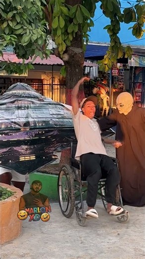 aliens attack #funny #prank