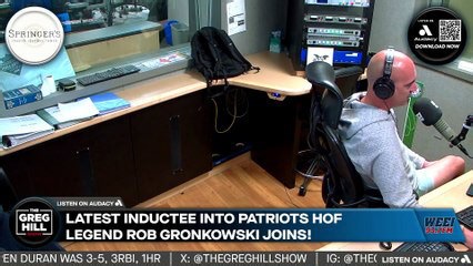 Patriots Hall of Fame inductee Rob Gronkowski joins live!