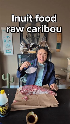 Inuit food eating raw caribou using a round knife called an ulu made by @inuvations #inuit #food #knife #culturalfood #indigenous