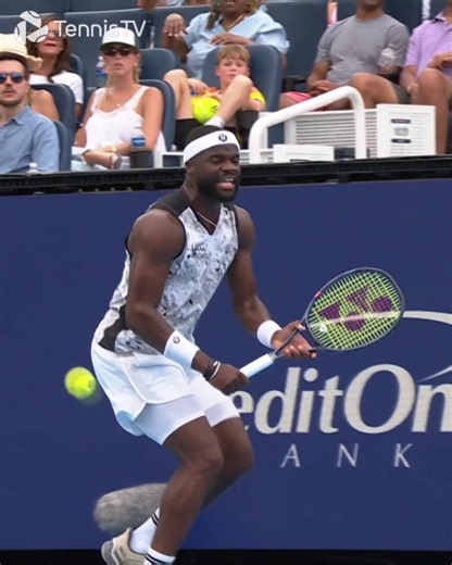 Frances Tiafoe le ganó el segundo set a Arthur Fils por 6-1.¡La final de Cincinnati se decidirá en el tercer set! https://t.co/zym8HVVbh2 https://t.co/uMg1BqB696