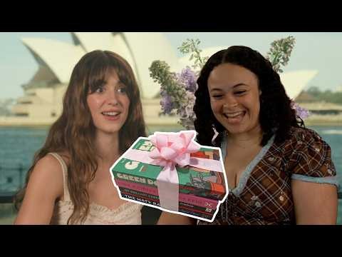 Surprising Daisy Edgar-Jones with books (Interview for Sense and Sensibility)
