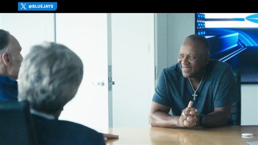 Blue Jays set to honour Joe Carter with statue of his iconic WS home run