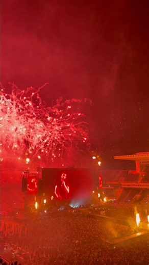 The Weeknd - Moth to a Flame | After Hours Til Dawn Tour 2026 (Barcelona) 🦋🔥