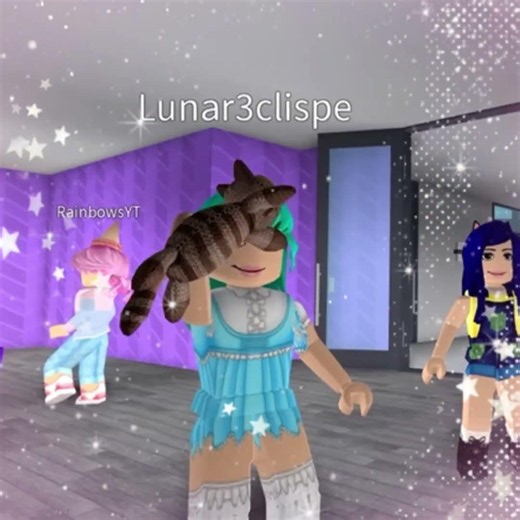── . ✦ kitty will always be with lunar 🥲 #krew #itsfunneh #krewfam #shortsfeed #fypシ゚viral #roblox