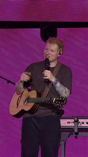 He really loves Canada… Toronto night 2 and everyone was singing. #edsheeran #toronto