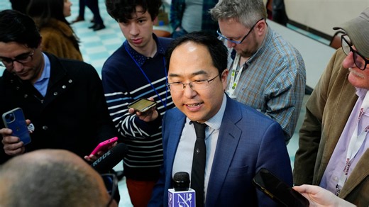 NJ lawmakers demand Newark ICE center be shut down after visit