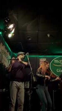 A few tunes with Natalya Kay - live at McNamara's in Nashville