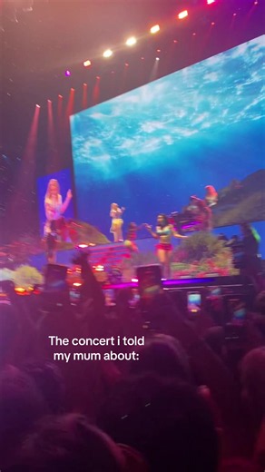 Zara Larsson Midnightsun Tour: Night 2 in Auckland at Spark Arena