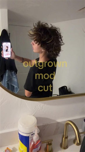 Masc Mod Cut Hair Inspo: Hella Hair Ideas for WLW