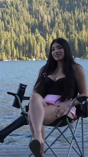 Podcaster Abbys Stuning Dangling PART 1